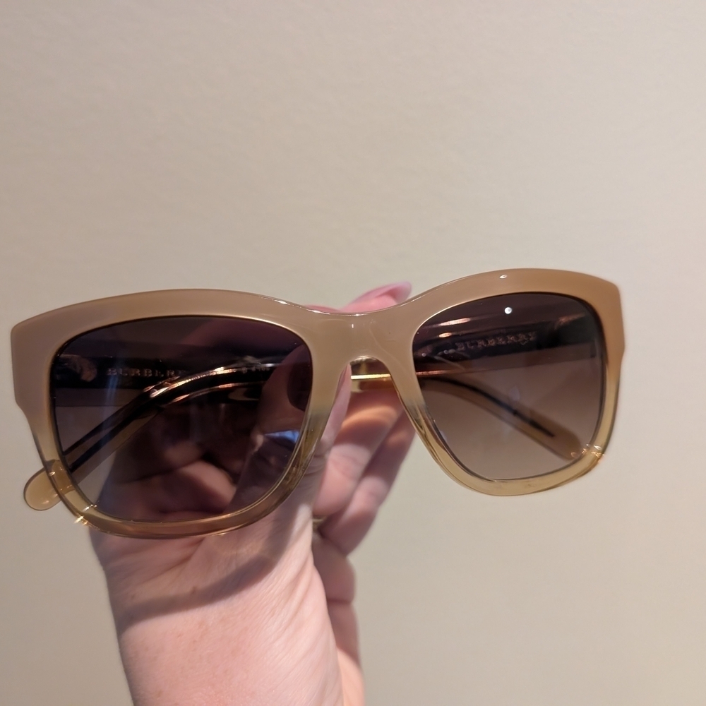 Burberry Women's Brown Gold Sunglasses - Picture 15 of 16